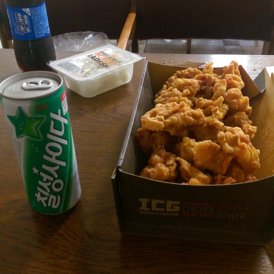 Cider (non-alcoholic, surprisingly: it taste like sprite) and fried chicken.